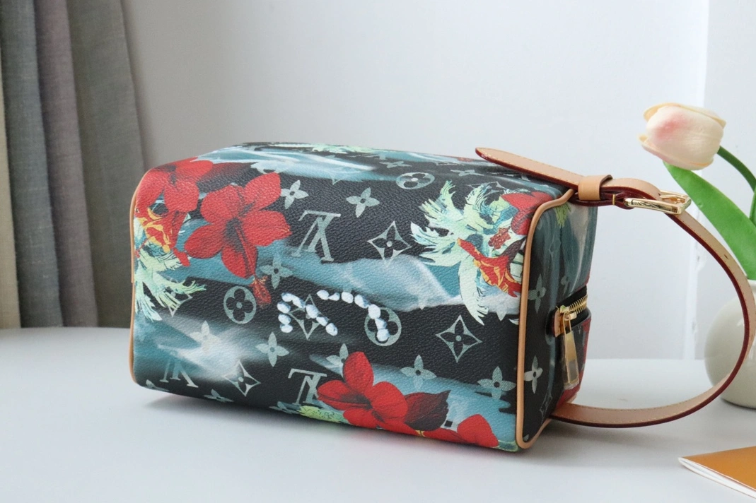 Trendsetting 3606 Louis Vuitton AAA Quality Handbags For Women - Image 5