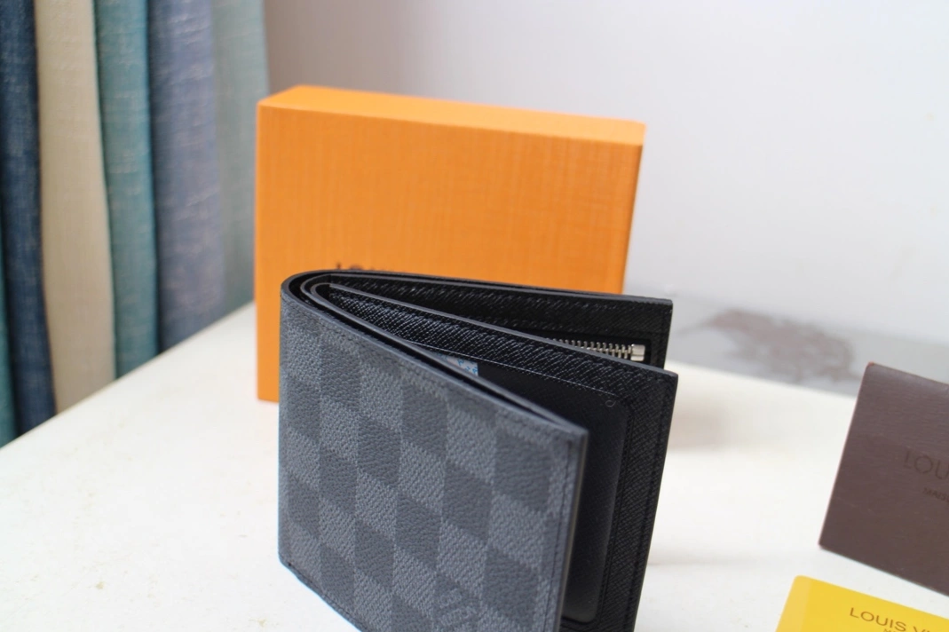 Trendsetting 5780 Louis Vuitton AAA Quality Wallets - Image 3