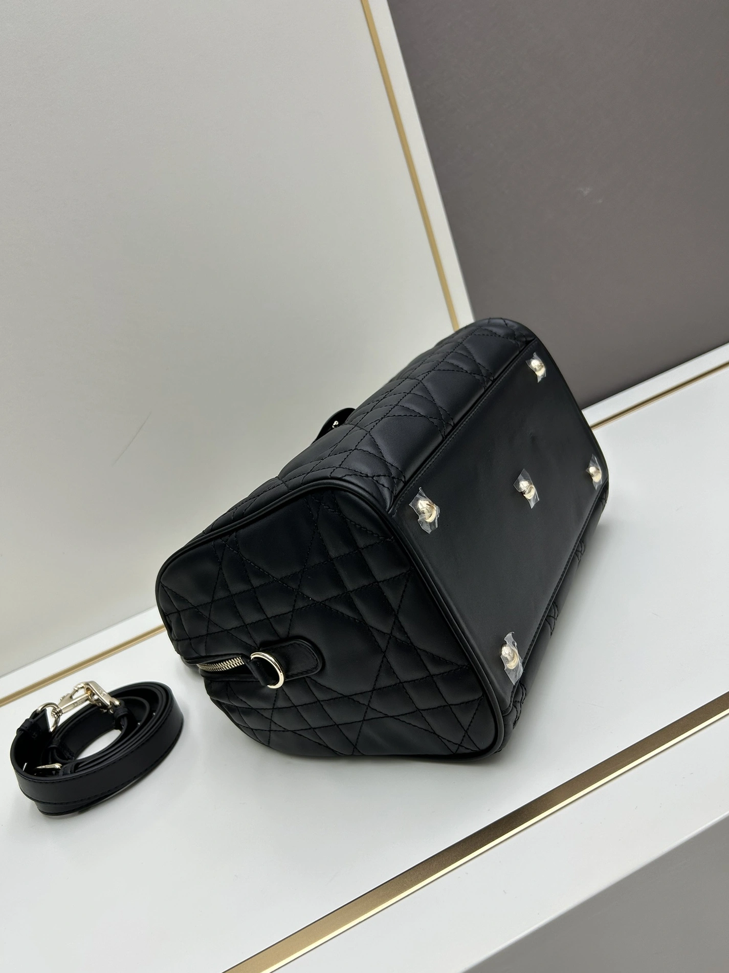 Unique 1134 Christian Dior AAA Quality Handbags For Women - Image 5