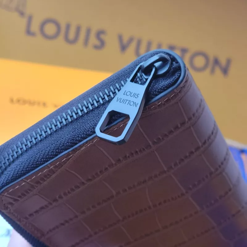 Unique 4964 Louis Vuitton AAA Quality Wallets For Men - Image 8