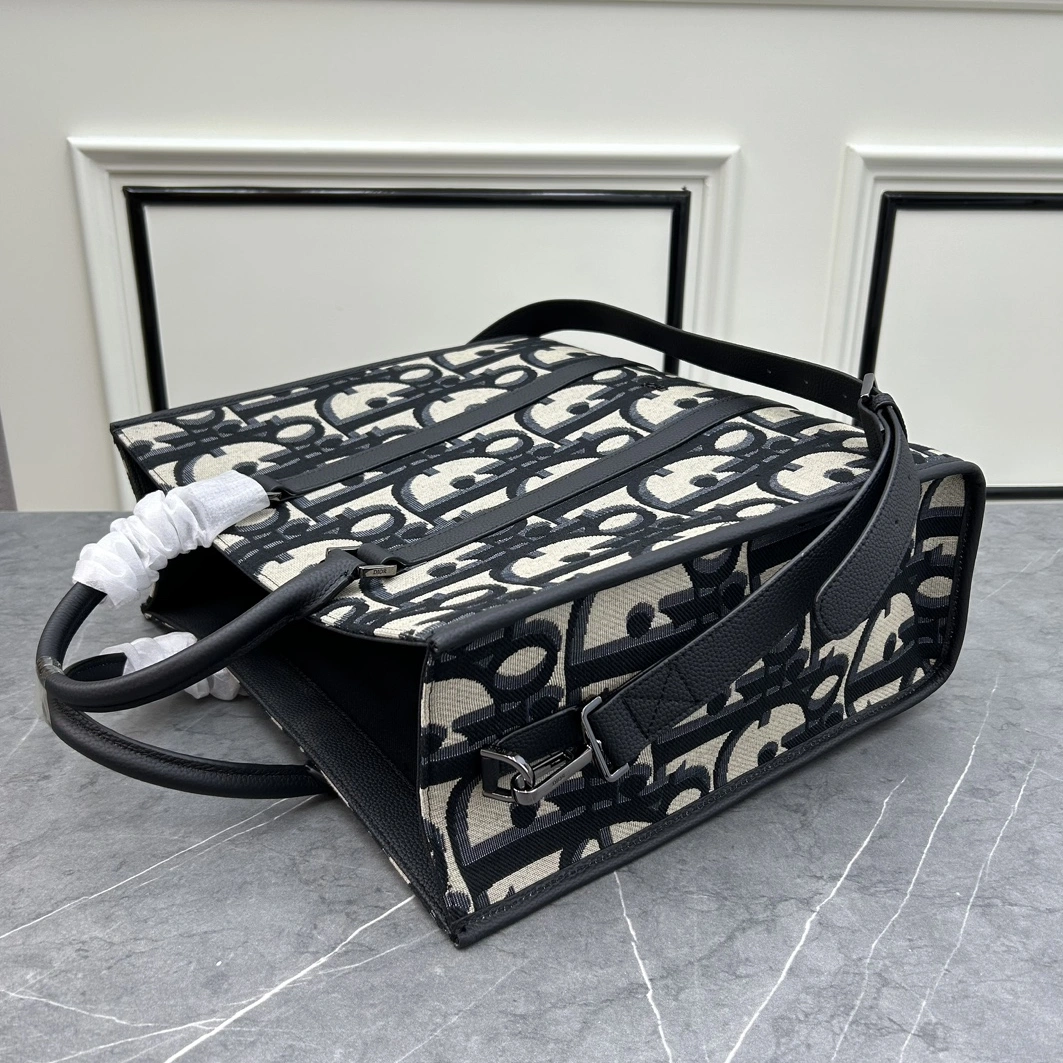 Unique 7382 Christian Dior AAA Quality Tote-Handbags For Unisex - Image 3