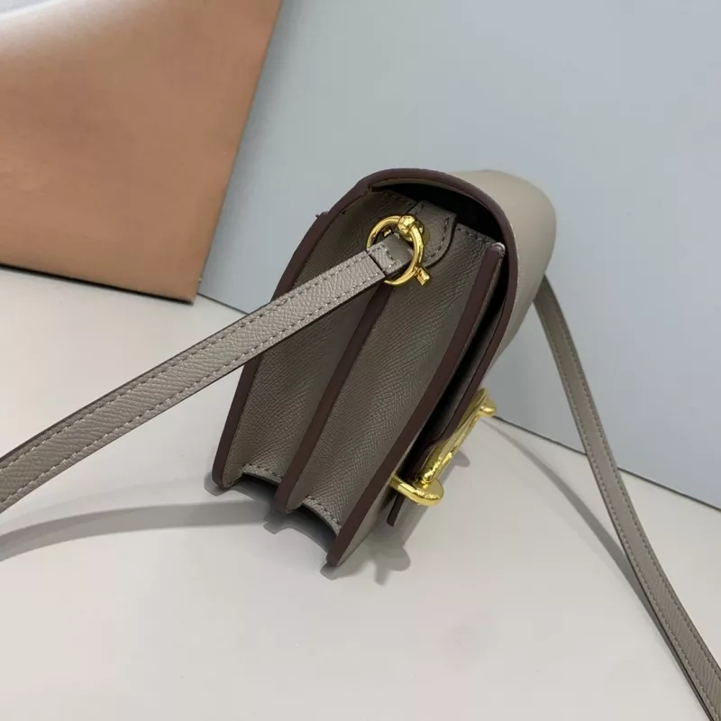 Unique 9036 Hermes AAA Quality Messenger Bags In Gold For Women - Image 3