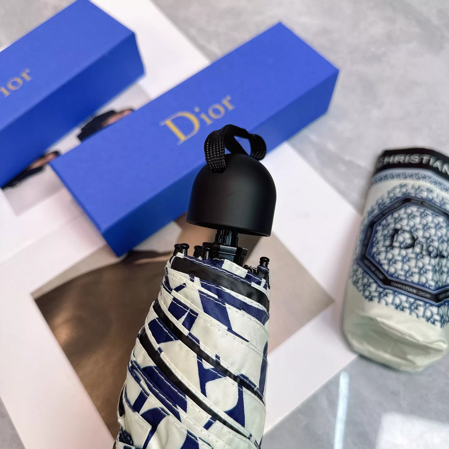 UrbanStyle 1182 Christian Dior Umbrellas - Image 3