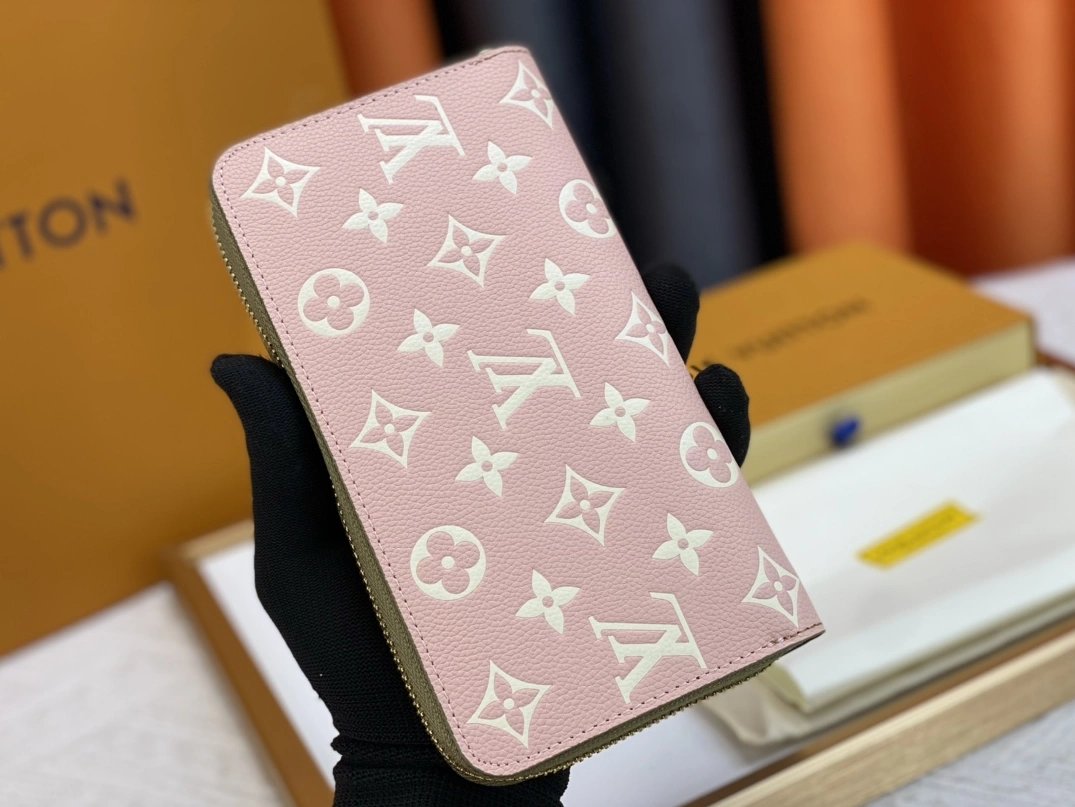 UrbanStyle 9257 Louis Vuitton AAA Quality Wallets For Women