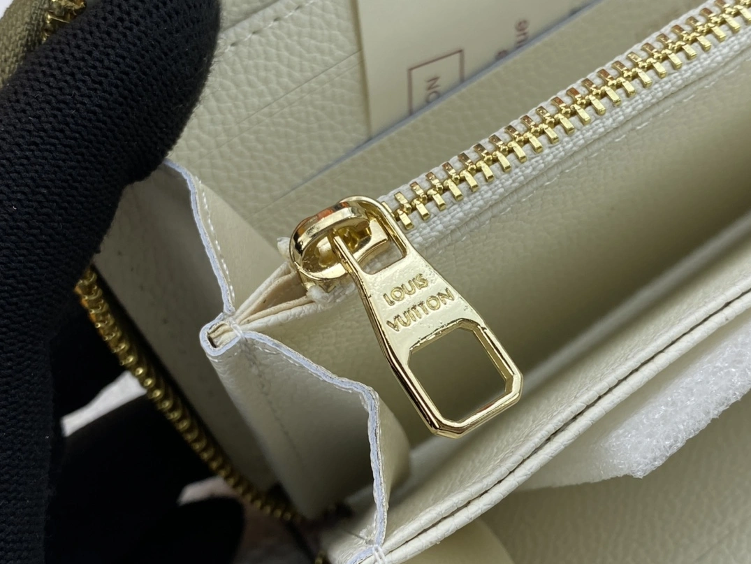 UrbanStyle 9257 Louis Vuitton AAA Quality Wallets For Women - Image 6