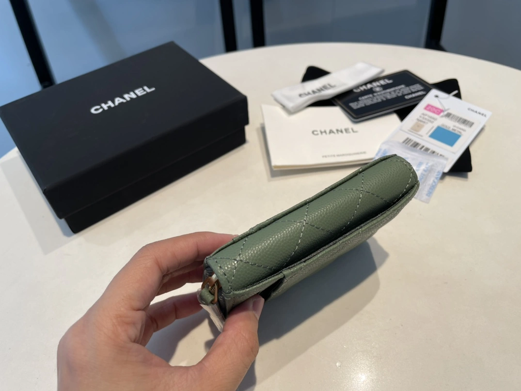 Versatile 1424 Chanel AAA Quality Card Case For Women - Image 5