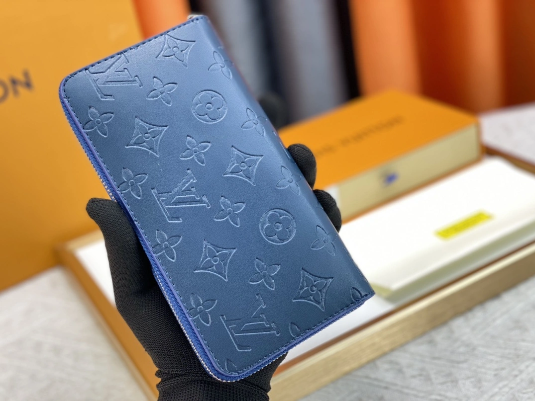 Vibrant 1273 Louis Vuitton LV Wallets