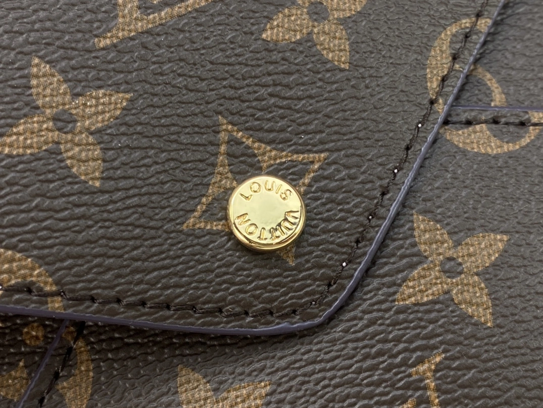 WellDesigned 3642 Louis Vuitton AAA Quality Wallets For Women - Image 6