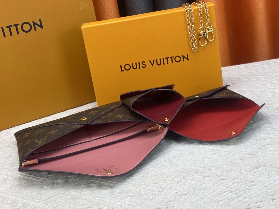 WellDesigned 3642 Louis Vuitton AAA Quality Wallets For Women - Image 7