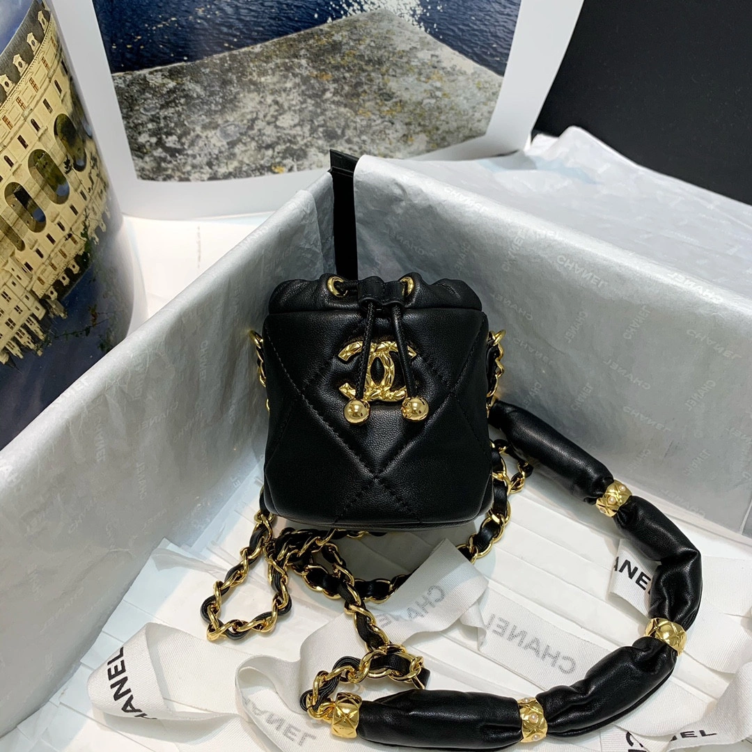 GoodFit CHANEL CHANELUTCH WITH CHAIN 1799 - Image 7