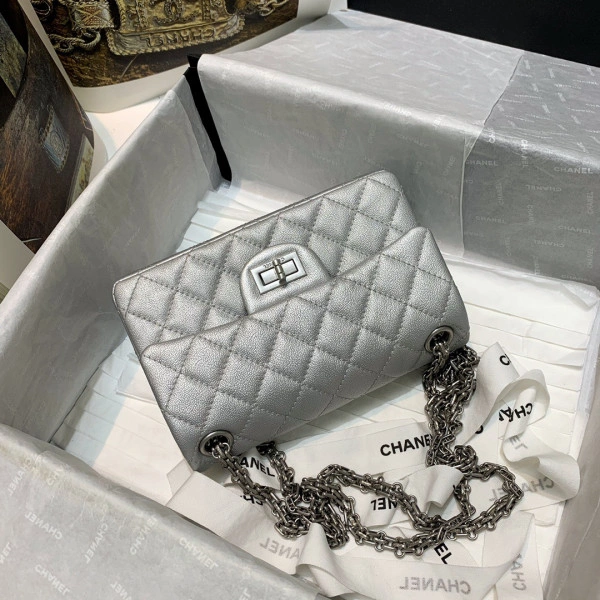 Popular CHANEL FLAP BAG 606 - Image 10