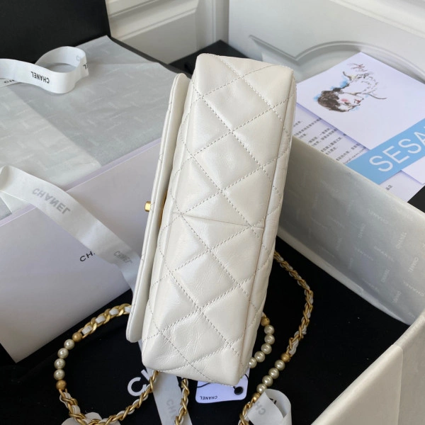 CHANEL FLAP BAG Affordable 521 - Image 6