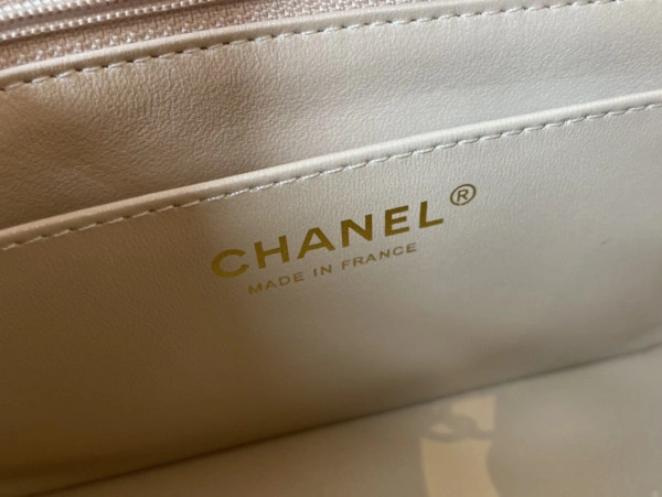 CHANEL FLAP BAG StreetReady 568 - Image 7