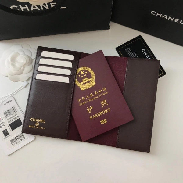 Fashionable CHANEL PASSPORT HOLDER 1819 - Image 5