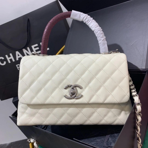 Fashionable CHANEL COCO HANDLE 1104 - Image 3
