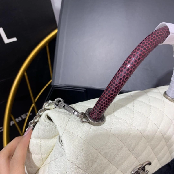 Fashionable CHANEL COCO HANDLE 1104 - Image 9
