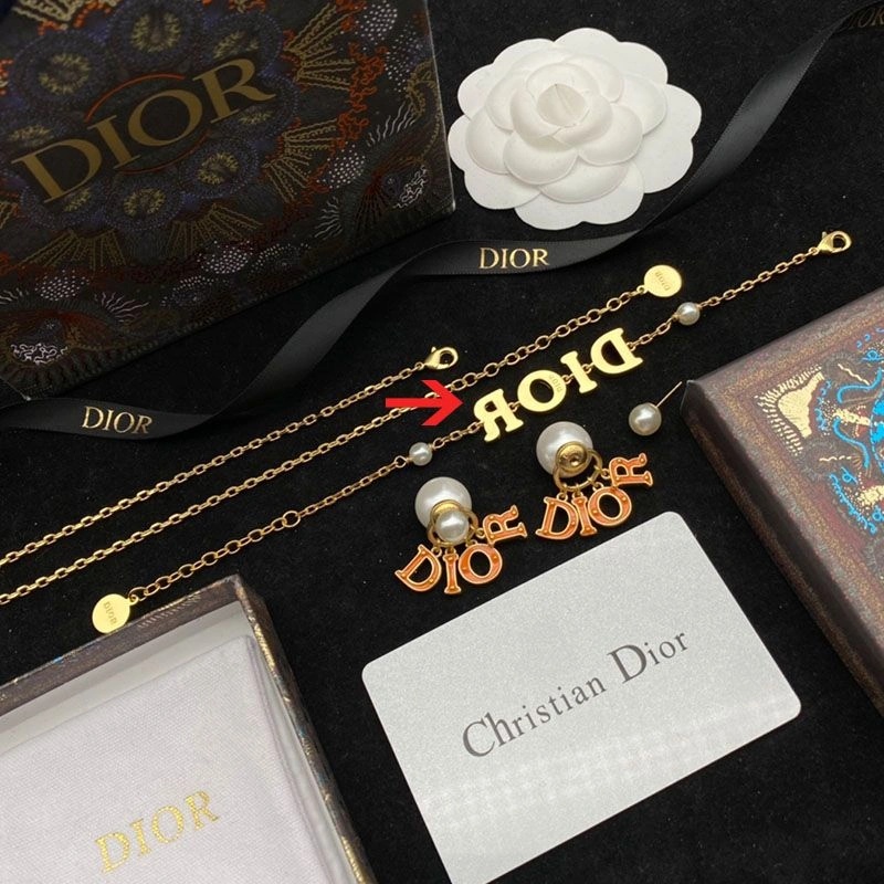 Diorevolution Bracelet Metal, Orange Transparent Resin And White Resin Pearl Gold - Image 3