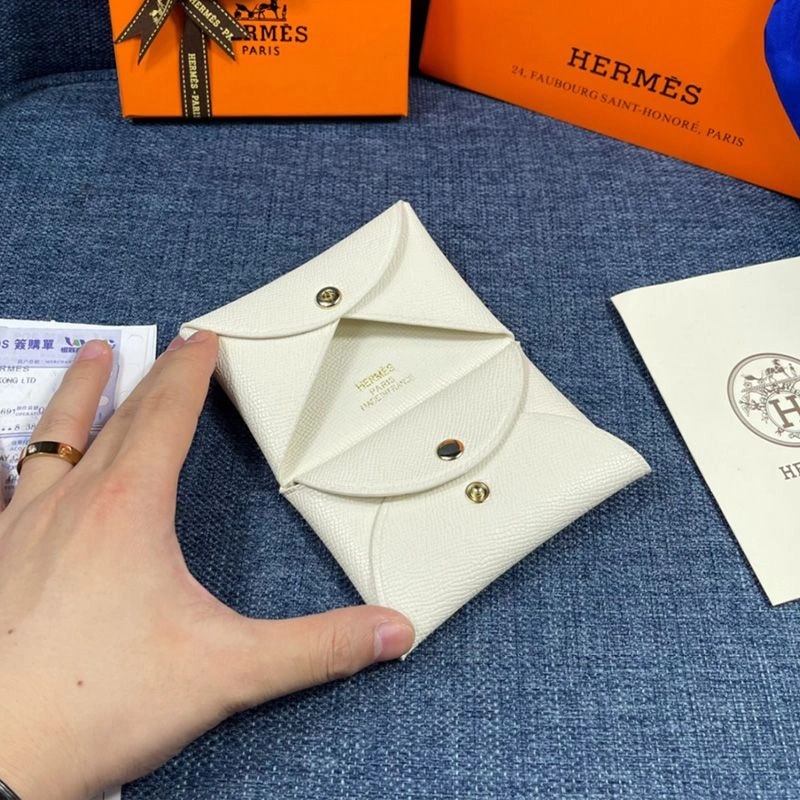 Hermes Calvi Card Holder Epsom Leather Gold Hardware In White - Image 3