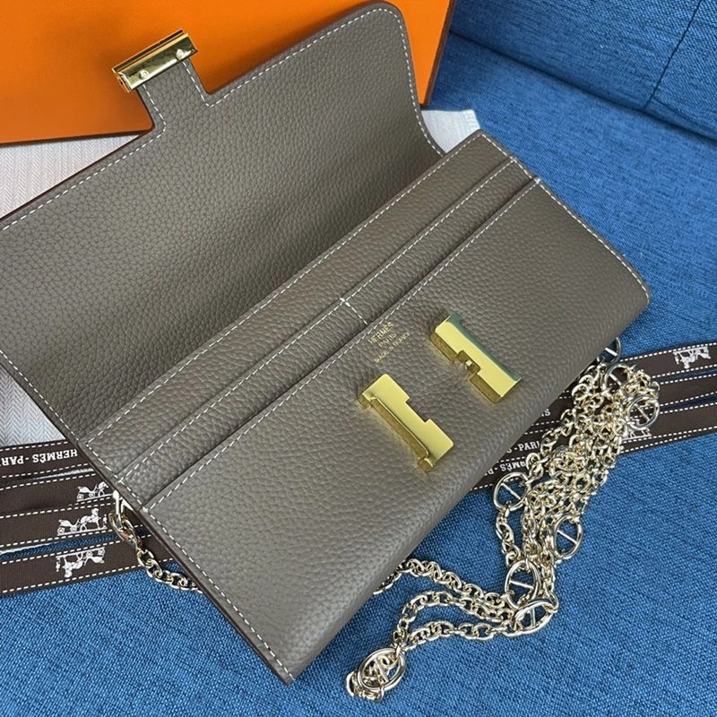 Hermes Constance Wallet with Chain Togo Leather Gold Hardware In Marble - Image 3
