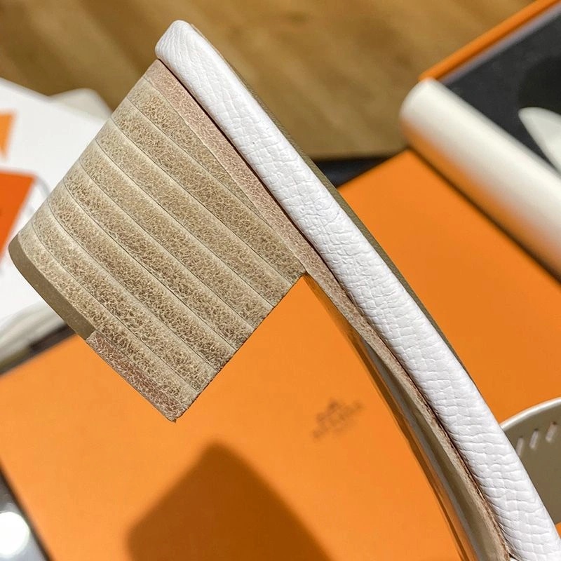 Hermes Oasis Slides Women Hollow Leather In White - Image 4