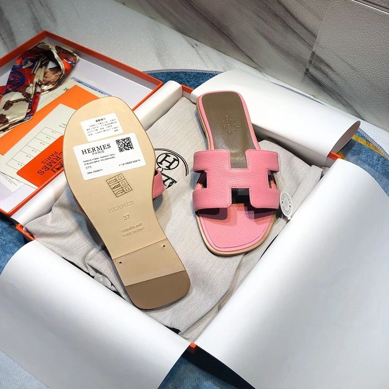 Hermes Oran Slides Women Calf Leather In Pink - Image 3