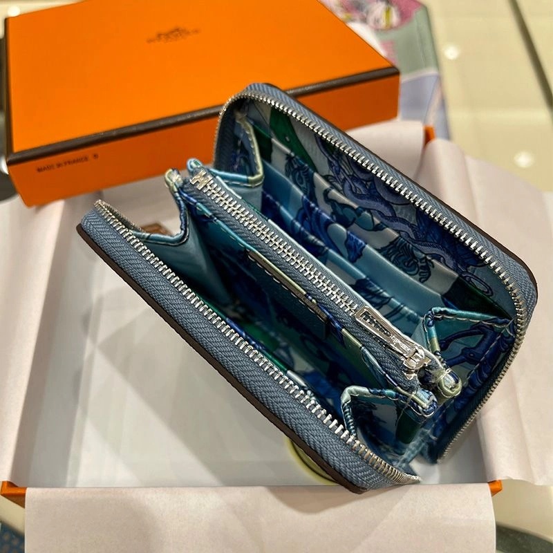 Hermes Silk'In Compact Wallet Epsom Leather In Sky Blue - Image 3