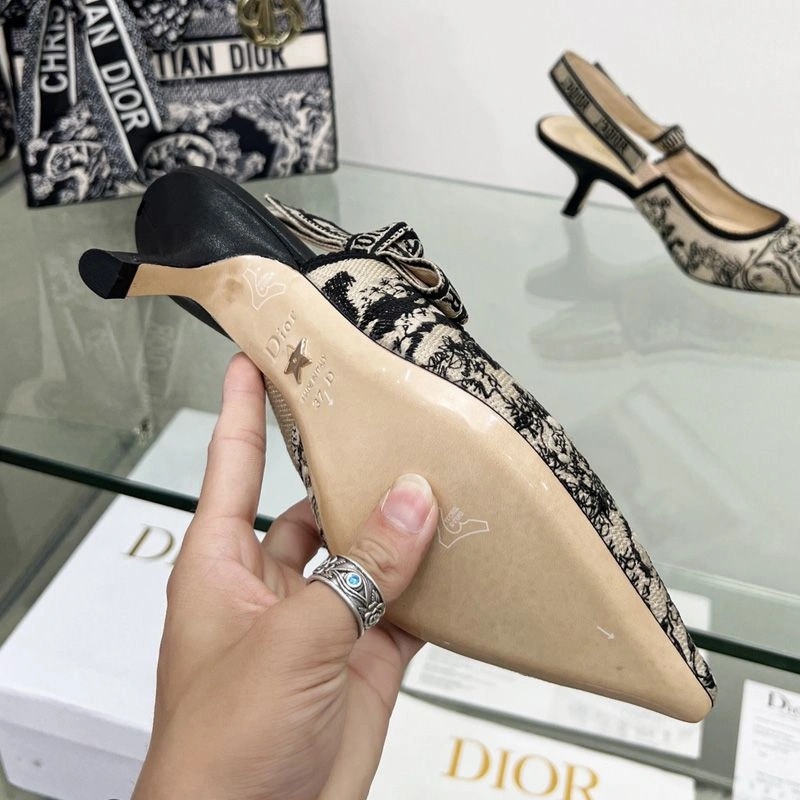 J'Adior Slingback Pumps Women Toile de Jouy Sauvage Motif Canvas Beige - Image 5