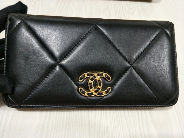 GoodFit CHANEL 19 ZIPPED WALLET 85 - Image 13