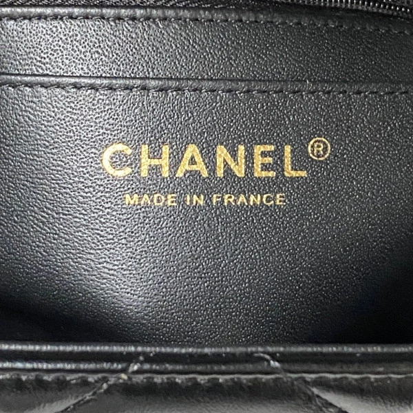 Comfortable CHANEL SMALL BOX BAG 1528 - Image 9