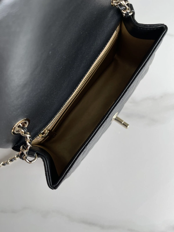 DailyWear CHANEL FLAP BAG 380 - Image 10