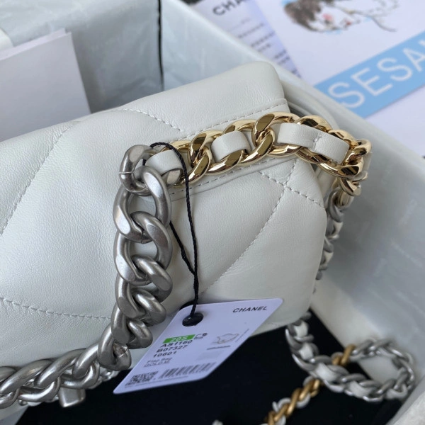 CHANEL 19 Handbag-26CM SportInspired 19 - Image 5