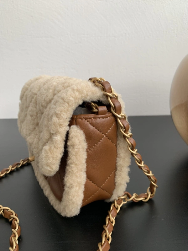 CHANEL FLAP BAG 23CM WellDesigned 279 - Image 3