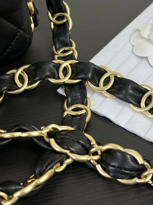 WellDesigned CHANEL FLAP BAG-12*16*5cm 276 - Image 4